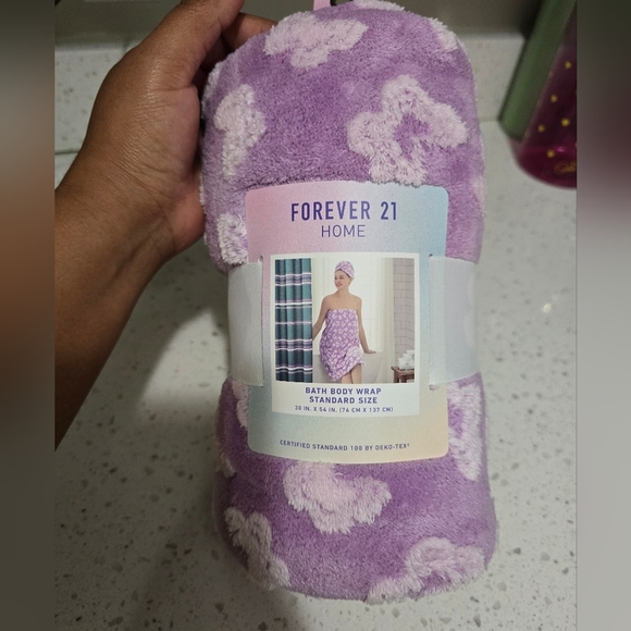 Forever 21 Home Purple Bath Body Wrap - Picture 2 of 5
